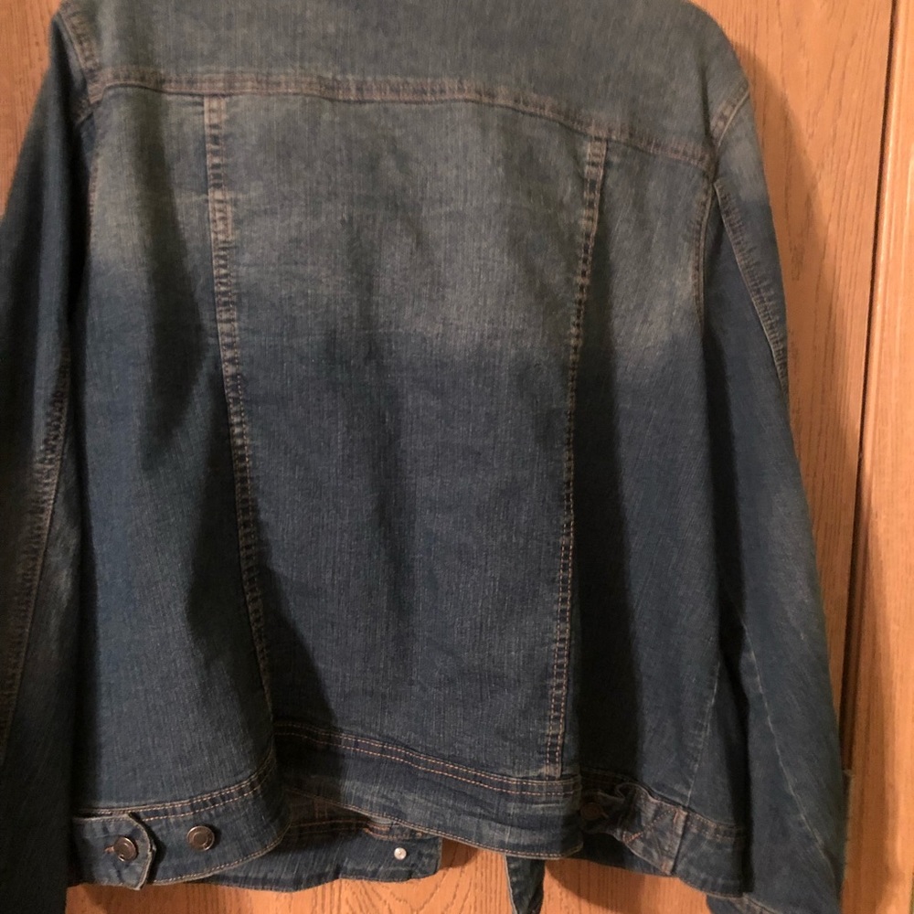 Relativity Jean Jacket - Picture 2 of 3